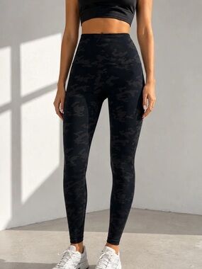 Spanx Camo Seamless Leggings